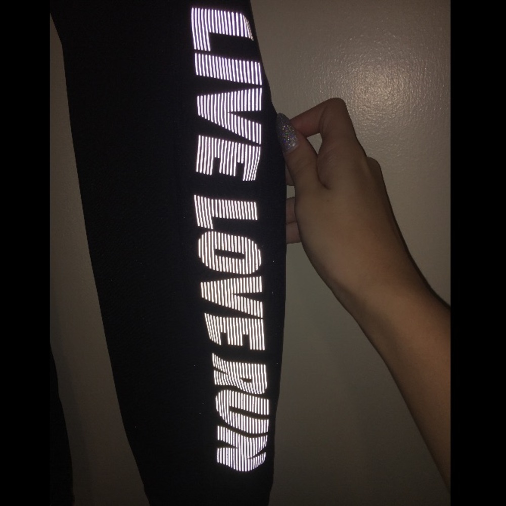 *NEVER WORN* Aeropostale Reflective Running Pants